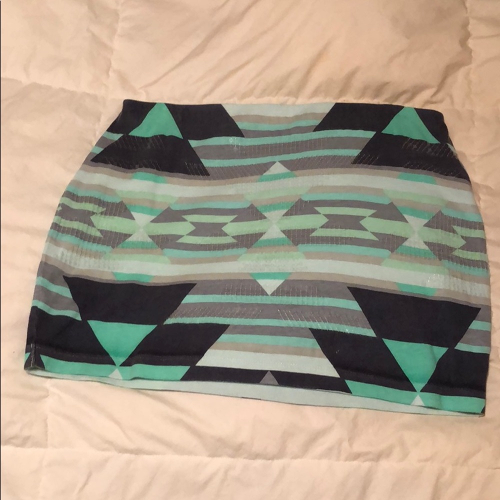 Express patterned mini skirt